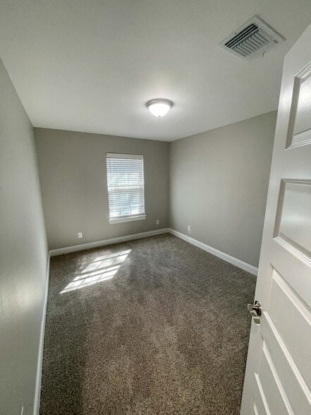 Building Photo - 2624 S Fannin Ave