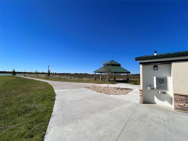 Building Photo - 4005 Gray Wolf Dr
