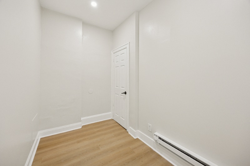 Building Photo - 130 Hansberry St