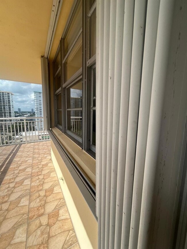 Building Photo - 251 174th St