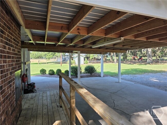 Building Photo - 807 Pound Rd