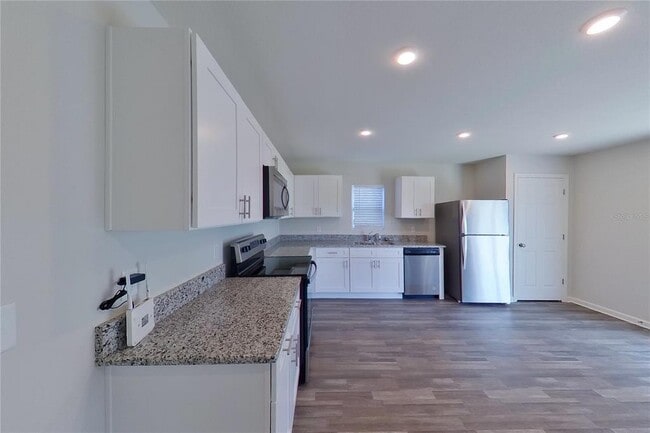 Building Photo - 1762 Nebraska Loop