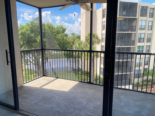 Building Photo - 20 Royal Palm Way