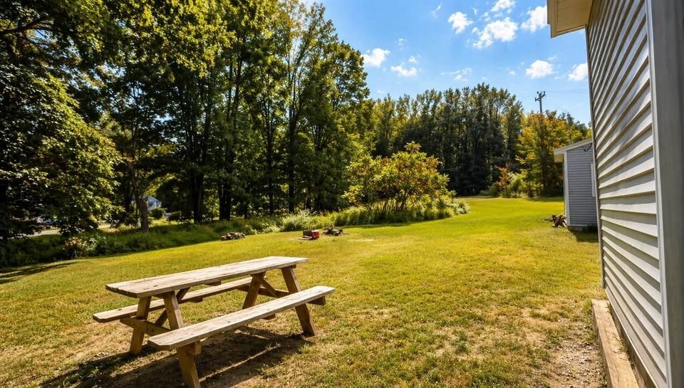 Building Photo - 10 Land of Nod