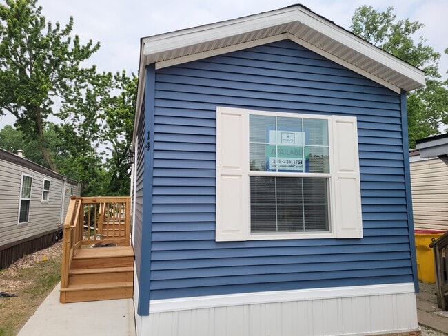 Building Photo - 14 Canal Dr