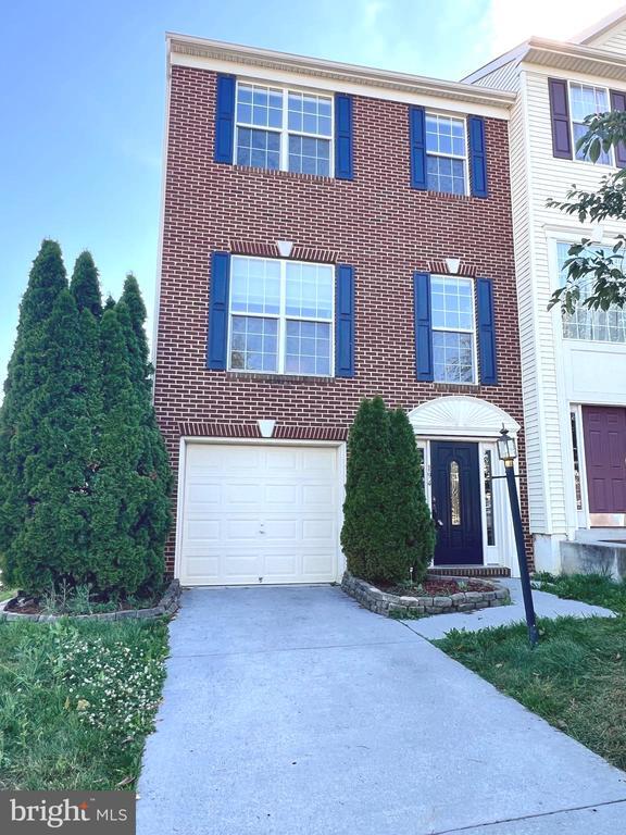 Building Photo - 194 Oxbow Dr