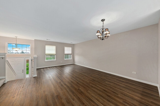 Building Photo - 14626 Thomas Jefferson Dr