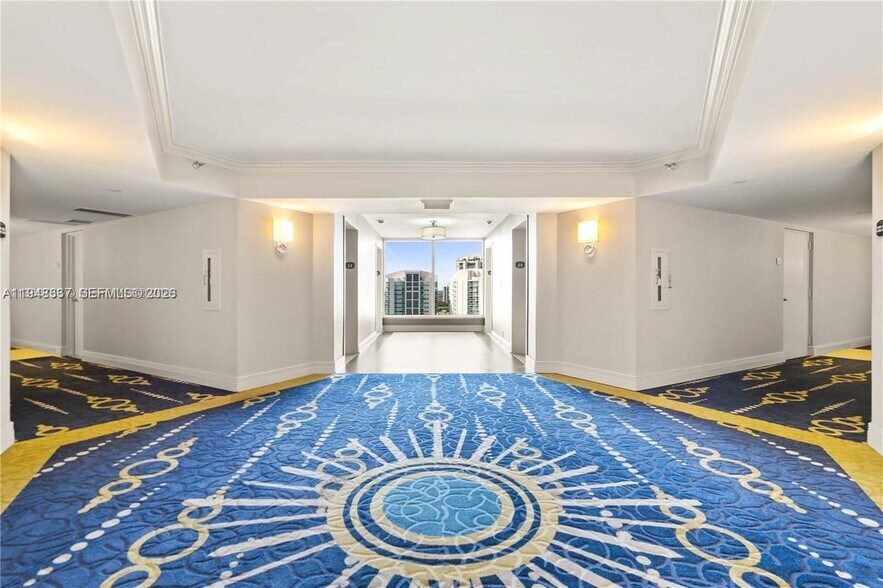 Building Photo - 19101 NE 36th Ct