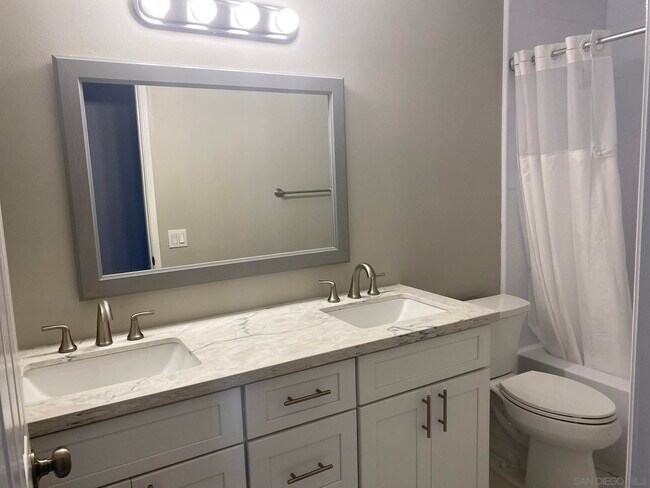 Building Photo - 5269 Setting Sun Way