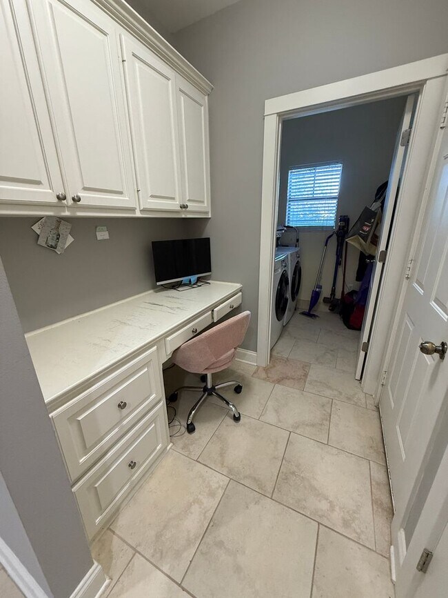 Building Photo - Must see this Beautifull home located off Staring in Santa Rosa Subdivision