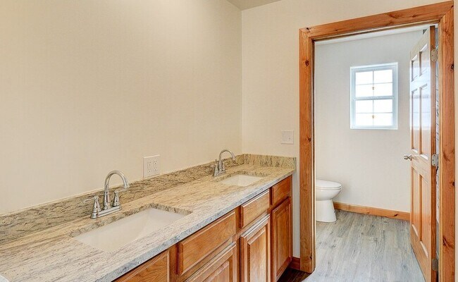 Building Photo - 6820 Willow Vista Ct