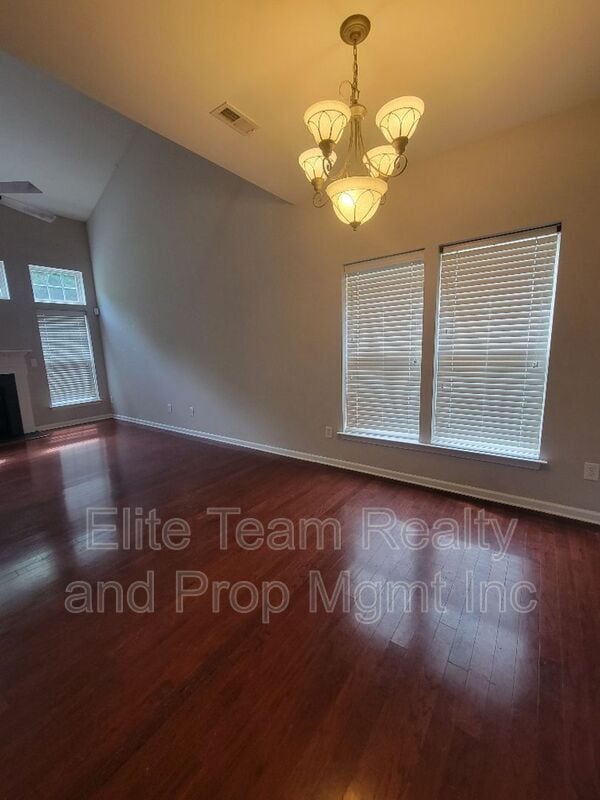 Building Photo - 2339 Whitford Ln