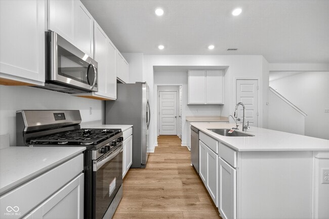 Building Photo - 15254 Swallow Fls Wy