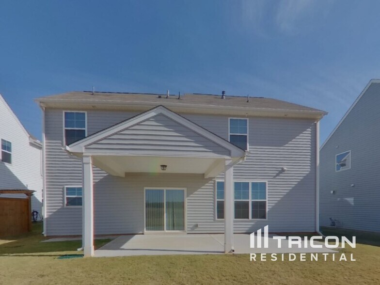 Building Photo - 715 Pollyanna Dr