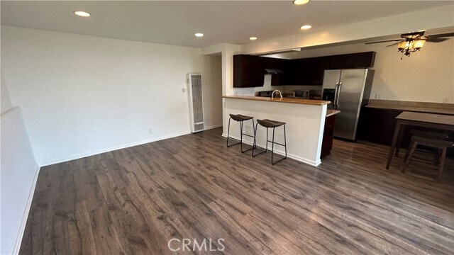 Building Photo - 252 Avenida Lobeiro