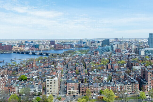 Aerial Context - 66 Beacon St