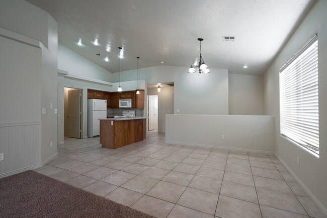 Building Photo - Five bedroom, three bath, 2,300 sq ft town...
