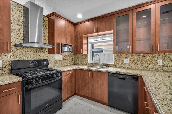 Building Photo - 2230 NW 145th Ave