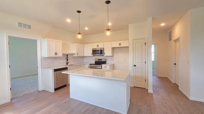 Building Photo - 27010 E Dogwood Ln