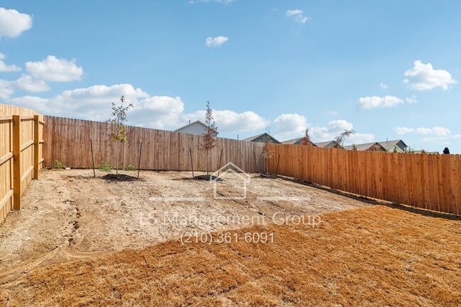 Building Photo - 3618 Amber Glade