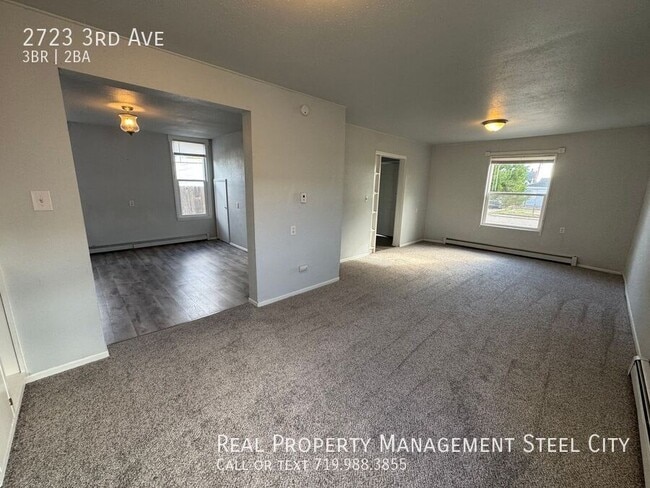 Building Photo - 2723 3rd Ave