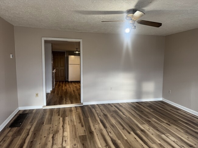 Building Photo - 1604 Alton Rd