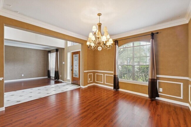 Building Photo - 14111 White Oak Gardens Dr