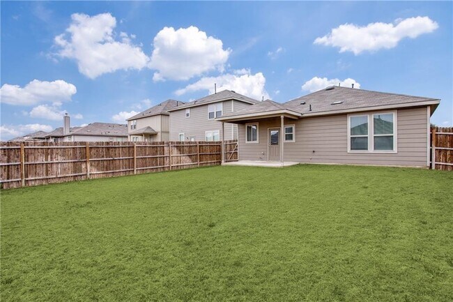 Building Photo - 1413 Cliffbrake Wy