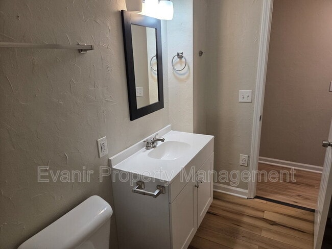 Building Photo - 3623 Bolamo Dr