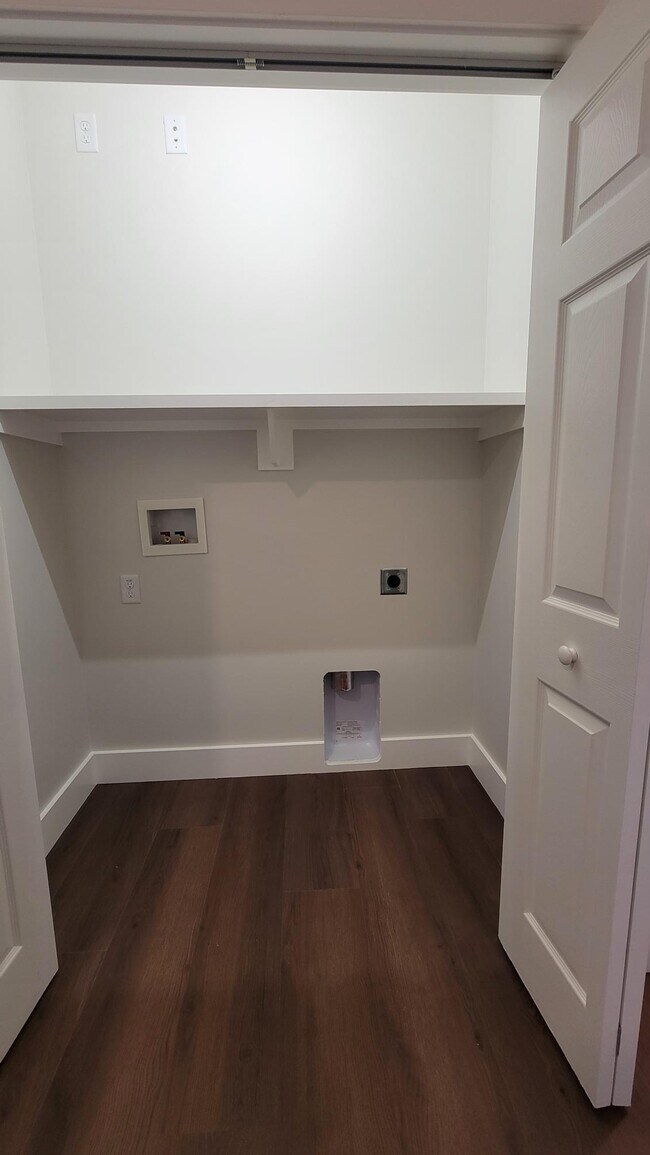 Building Photo - 117 Paislee Pk Ct