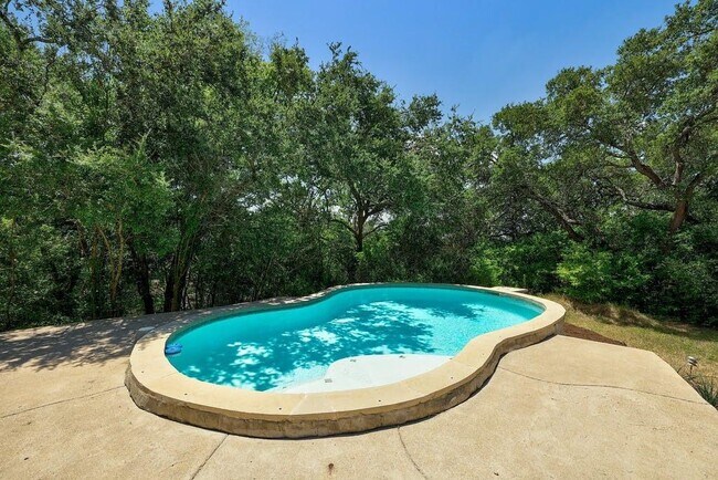 Building Photo - 10408 Double Spur Loop