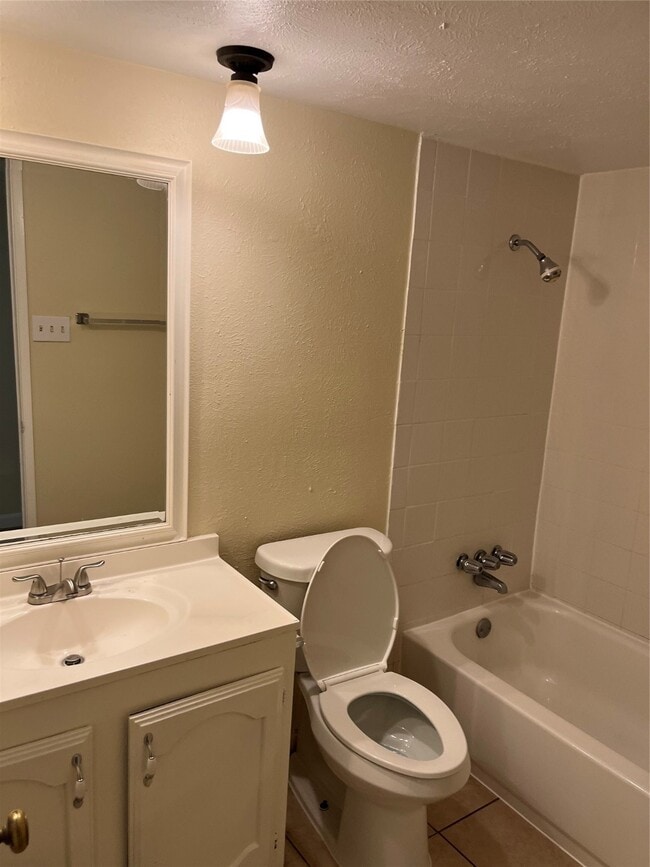 Building Photo - 6906 Gettysburg Dr