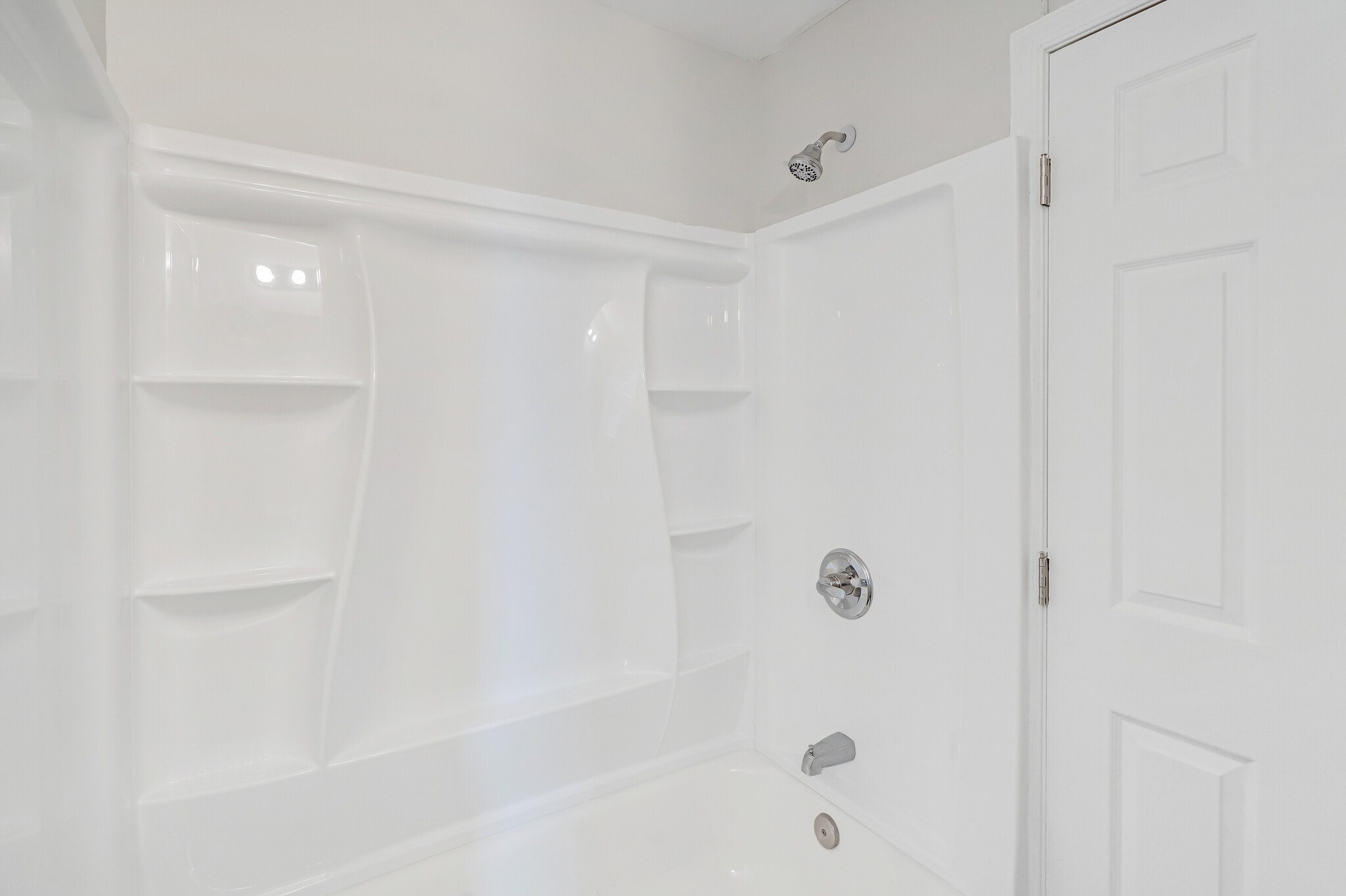 Building Photo - 1340 Pontiac Ave