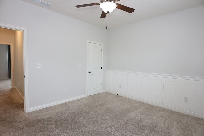 Building Photo - Ranch-style 3 Bedroom Lafayette Home!