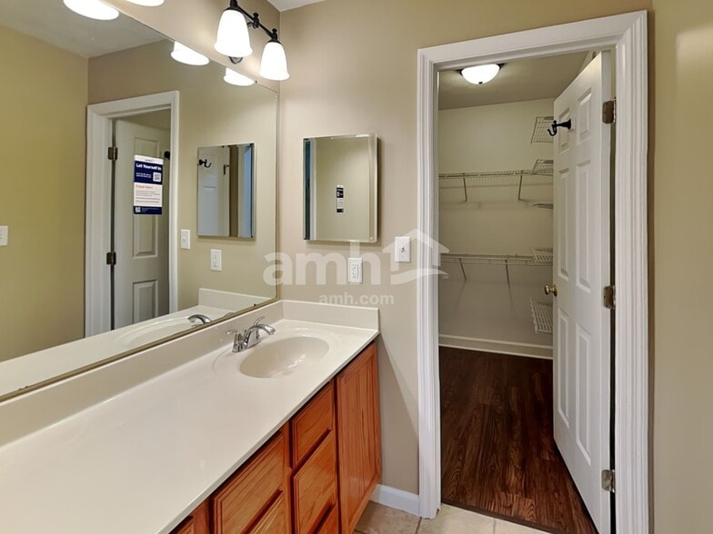 Building Photo - 2362 Pewter Hills Ct
