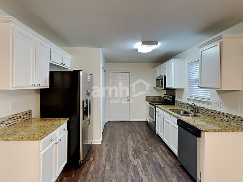 Building Photo - 10630 Turkey Point Dr
