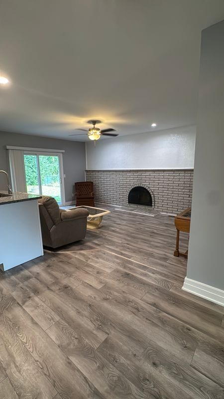 Building Photo - 5975 Beaufort Dr