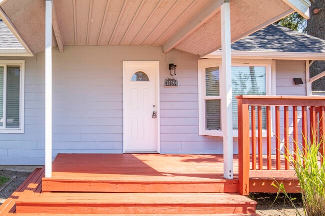 Building Photo - 38244 SE 85th St