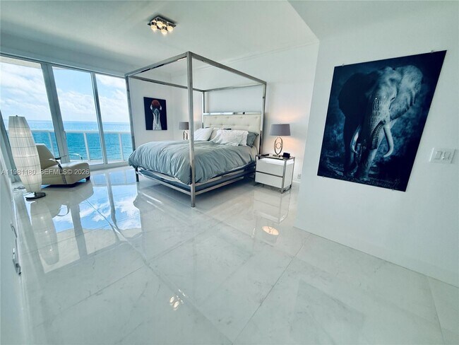 Building Photo - 3200 N Ocean Blvd