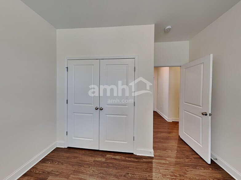 Building Photo - 2477 Napa Valley Dr