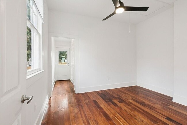 Building Photo - 2318 St Andrew St