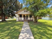 Building Photo - 2403 Webster St