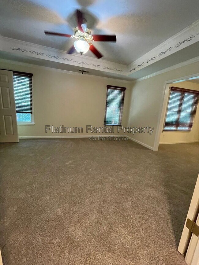 Building Photo - 7115 Red Fox Ln
