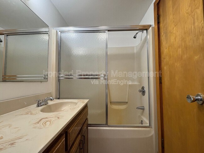 Building Photo - 278 Chamberlain Rd