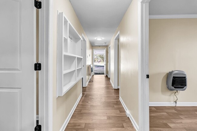 Building Photo - Tranquil Country Living on 2+ Acres — Spac...