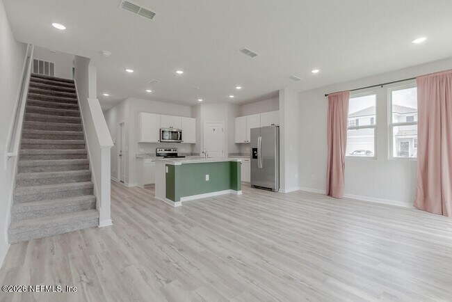 Building Photo - 14438 Macadamia Ln