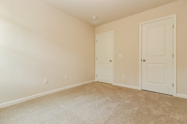Building Photo - 157 Morning Line Dr, Moncks Corner, SC
