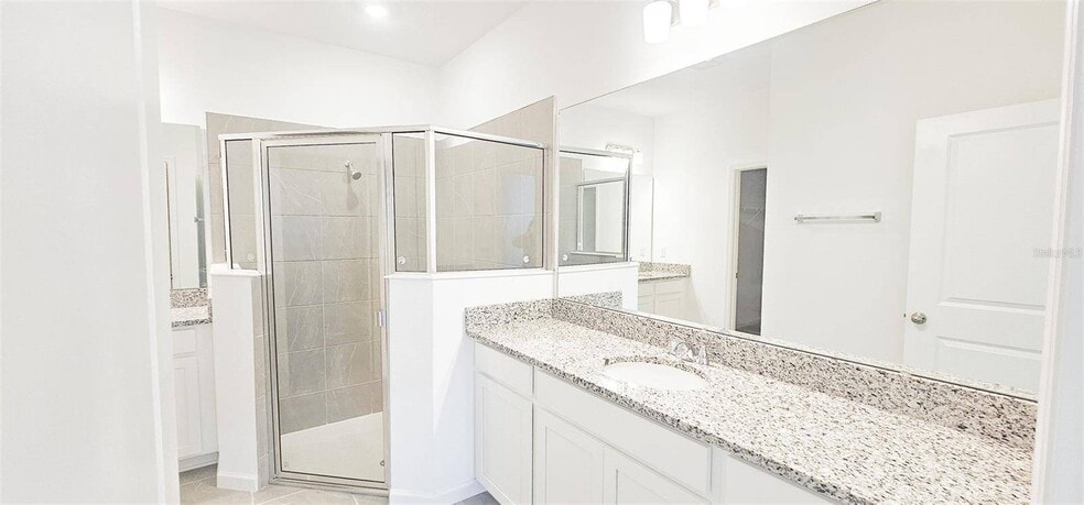 Building Photo - 413 Silver Palm Dr