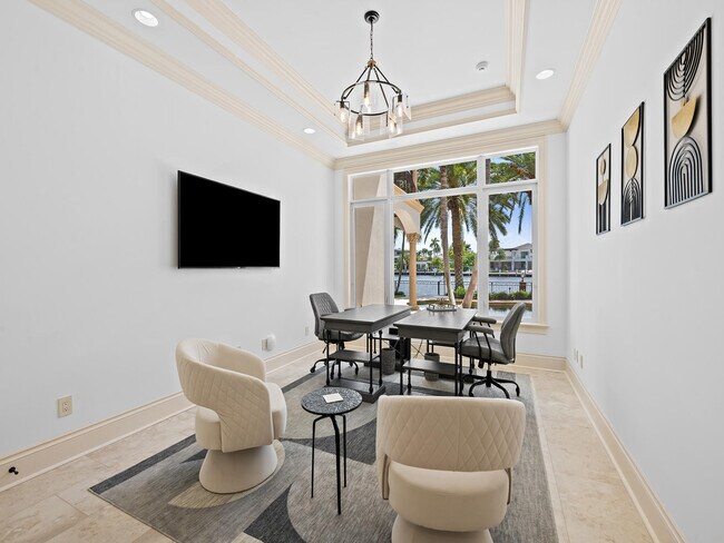Building Photo - 639 Middle River Dr