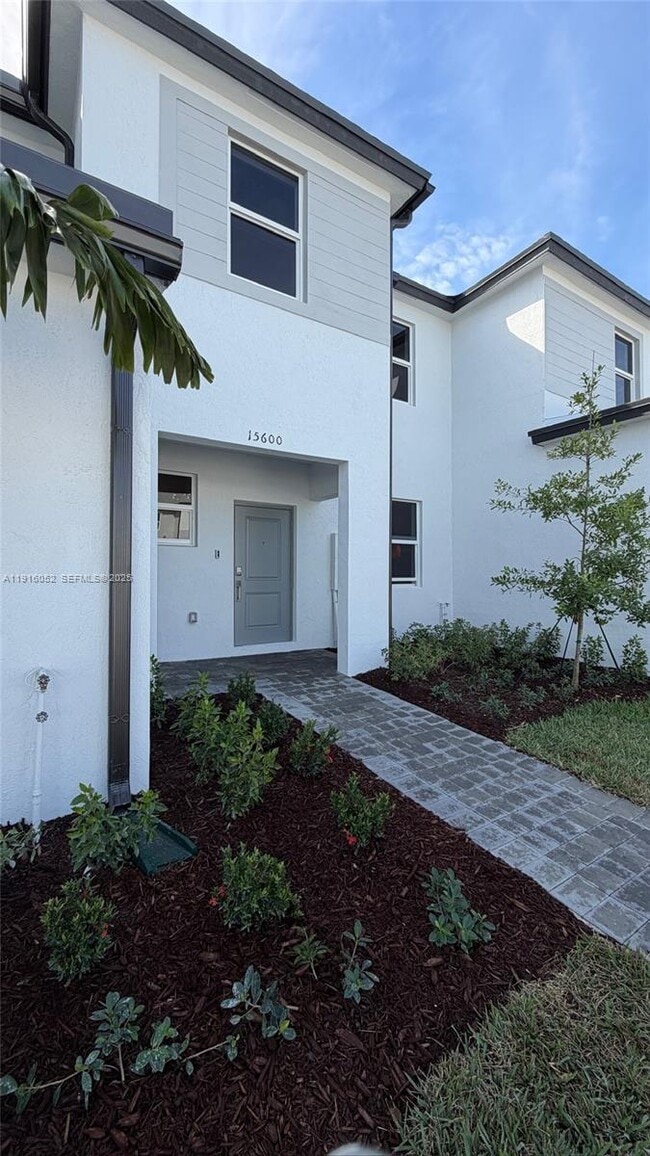 Building Photo - 15600 SW 276th Terrace